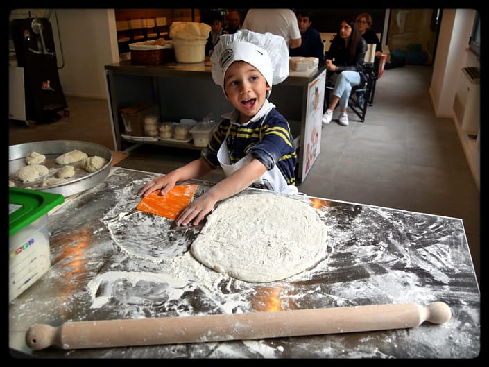 molini-porte-aperte-2019-piccoli-al-lavoro